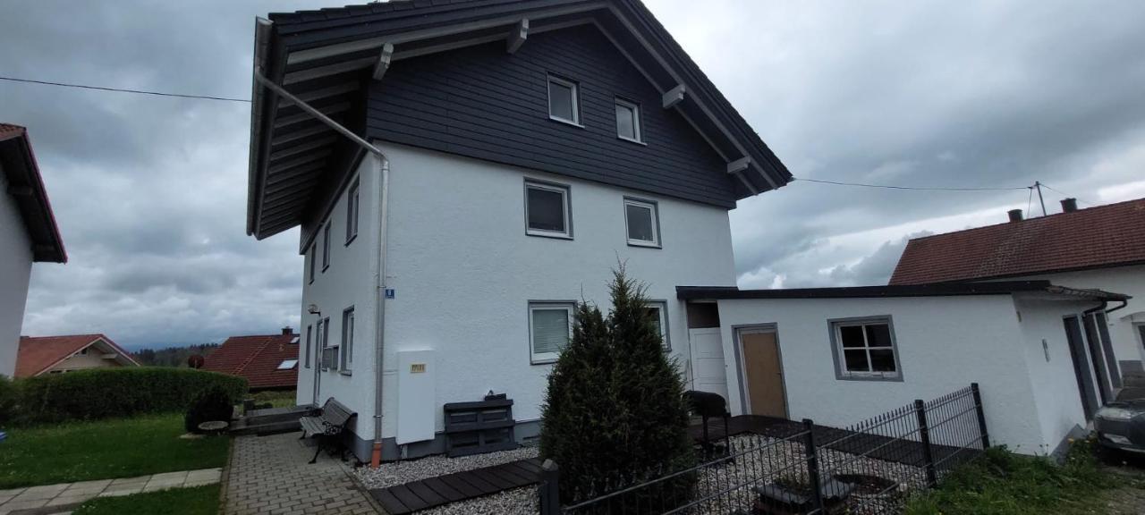 Green-Art-Living Fuer 3 Im Allgaeu Mit Queensize & Wifi Lauben  Экстерьер фото